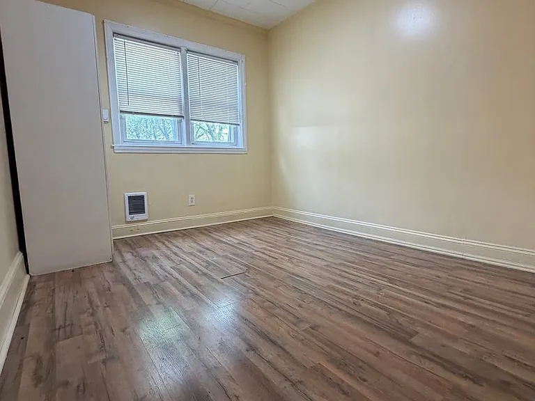 6435 Market St #1 — Photo 12
