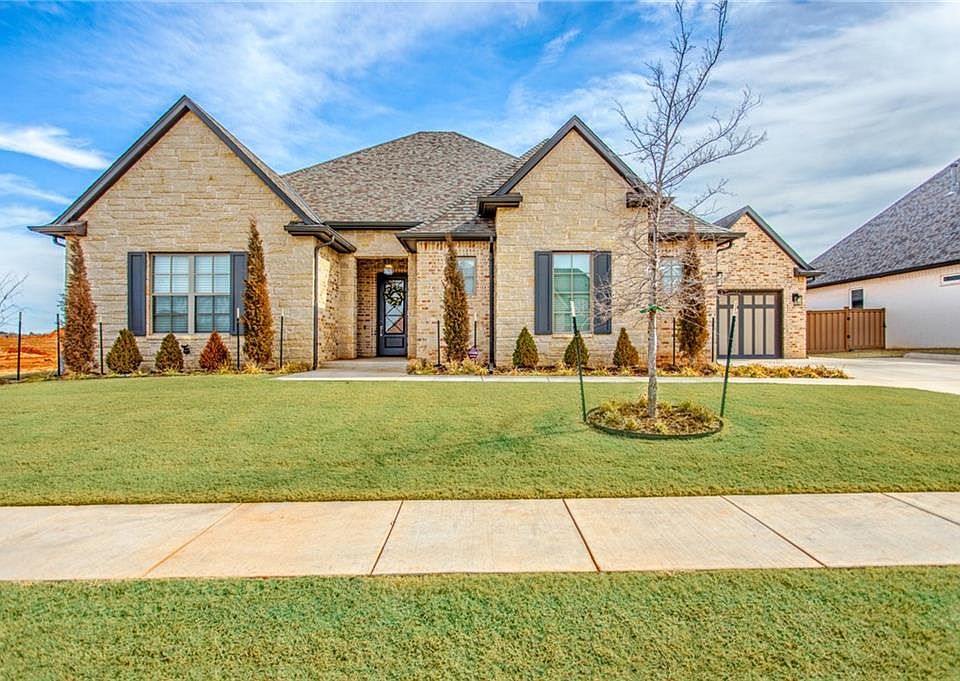1st image of 3016 Gold Finch Dr