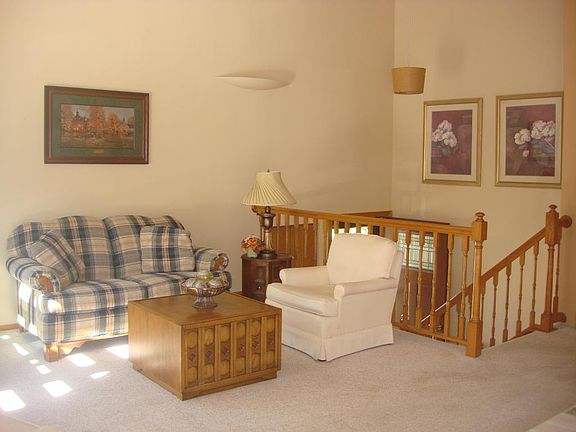 4th image of 203 River Woods Ln