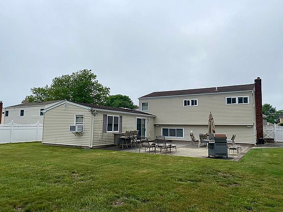 4th image of 707 Peter Paul Dr