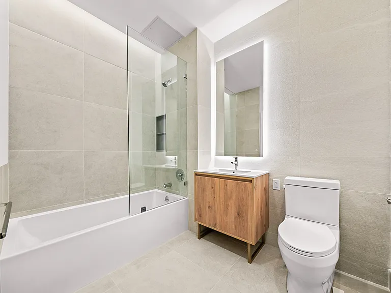 255 Lorimer St #133 — Photo 7
