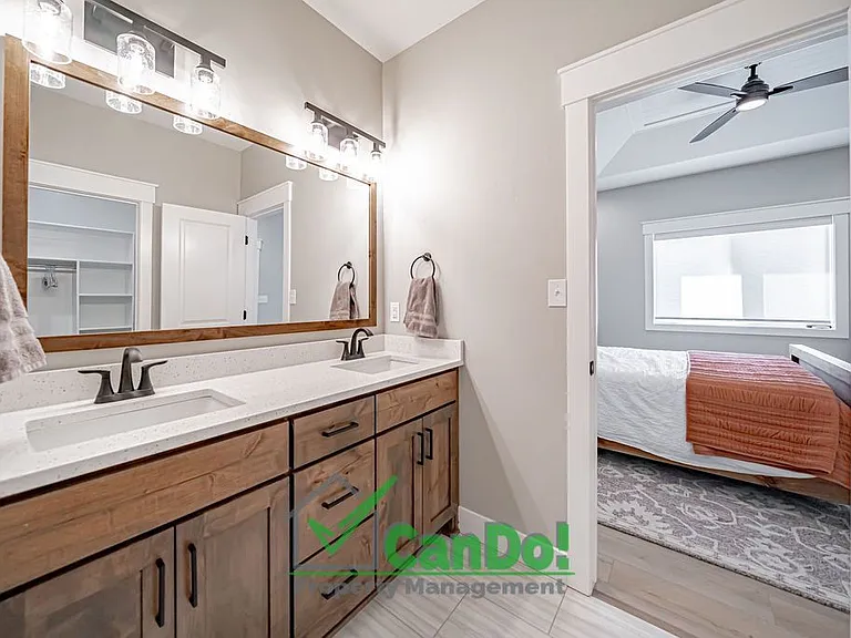 1491 Fremont Ave — Photo 14