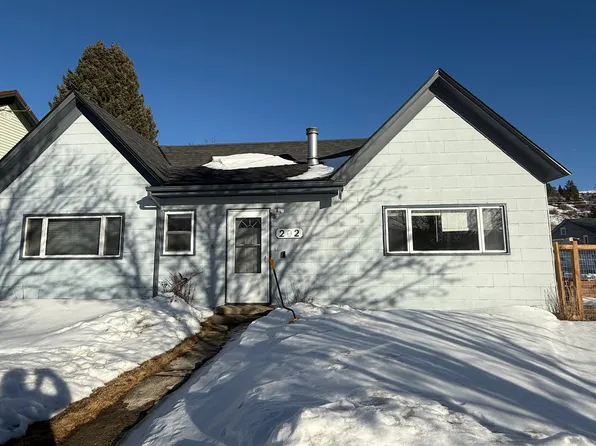 202 Haggin Ave N, Red Lodge, MT 59068
