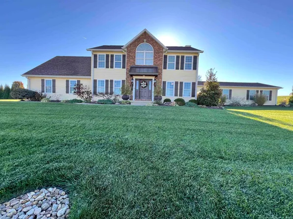 13 River Run Rd, Lawrenceville, IL 62439