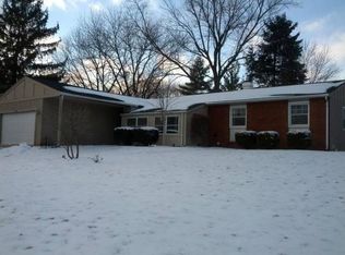 1410 Plainview Rd, Carpentersville, IL 60110