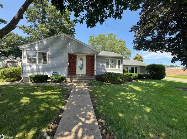 407 E North St, Bloomfield, IA 52537