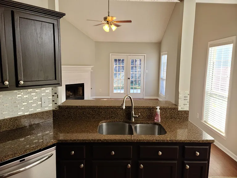 106 Sagamore Ln — Photo 19