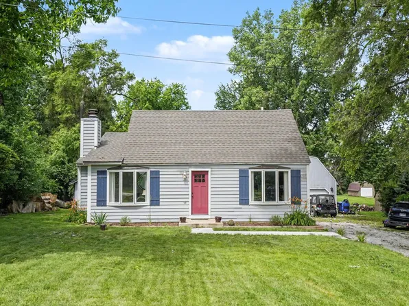 5S254 Radcliff Rd, Naperville, IL 60563