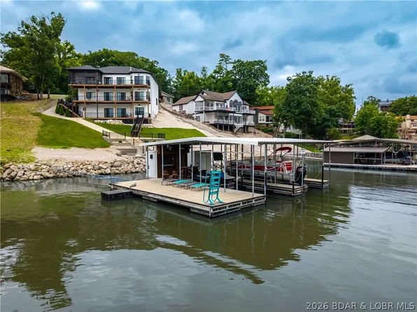 131 Hawk Cir, Lake Ozark, MO 65049