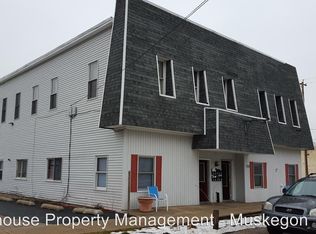 730 Washington Ave APT 5, Muskegon, MI 49441