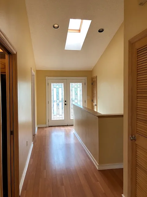 3 bed, 1839 sqft, $3,995 — Photo 3