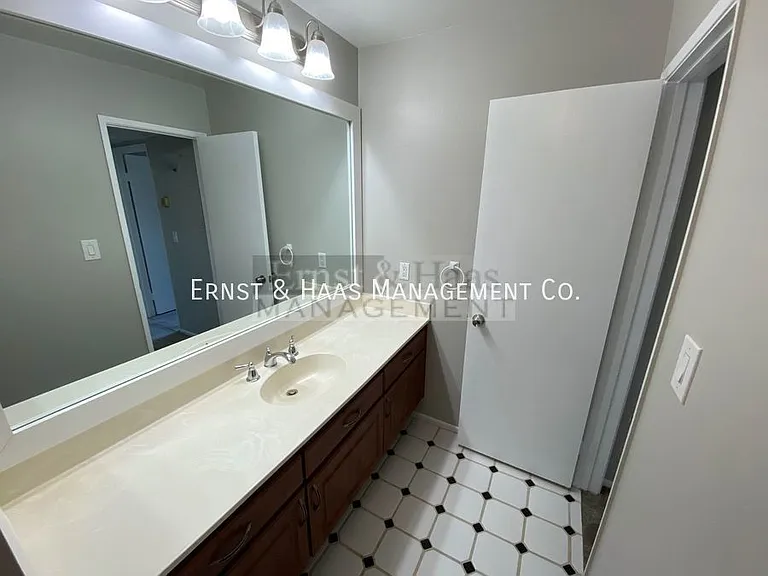 576 N Bellflower Blvd #237 — Photo 22