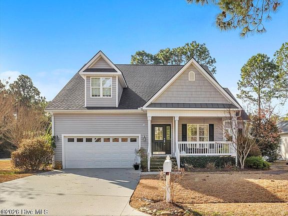 2nd image of 3927 Pepperberry Lane SE