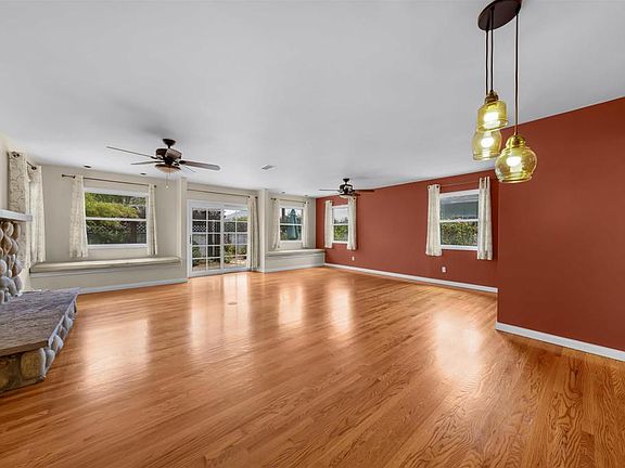 4th image of 5452 Forbes Ave