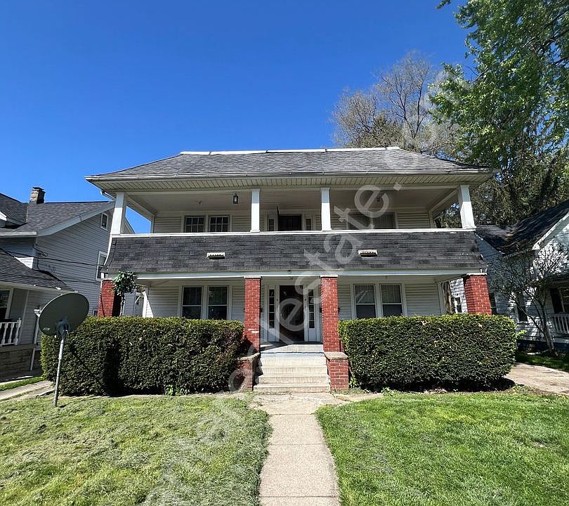 1st image of 3817 Lockwood Ave #3815