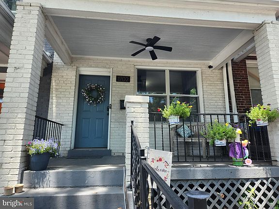 2nd image of 1702 Lang Pl NE