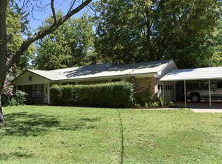 437 41st St SW, Paris, TX 75460