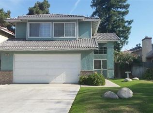 8205 Willowglen Dr, Bakersfield, CA