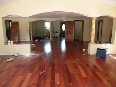 3rd image of 1525 Westover Ln