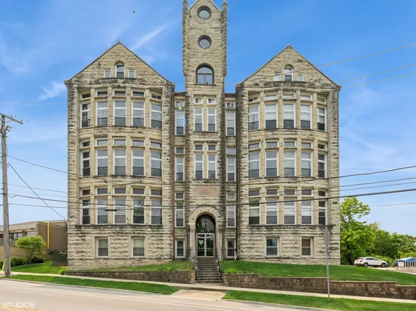 400 McCarthy Rd APT 421, Lemont, IL 60439