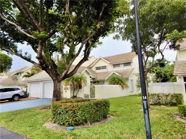 9915 NW 49th Terrace, Doral, FL 33178