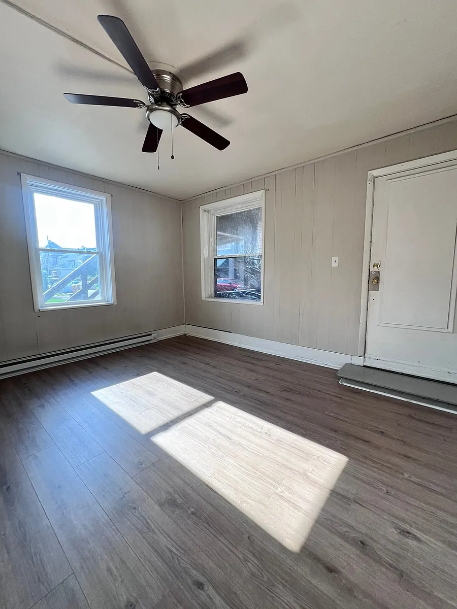 Living Room - 405 E Locust St
