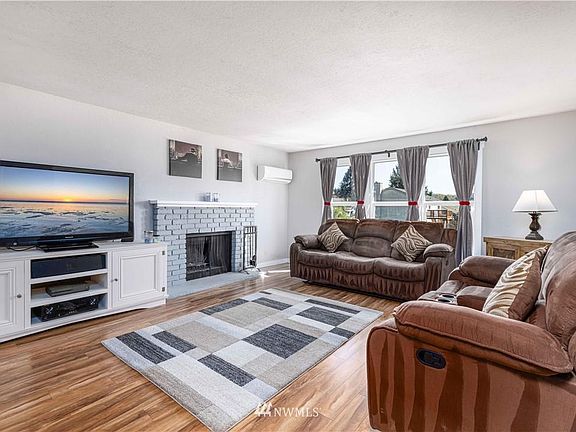3rd image of 14204 57th Ave NE