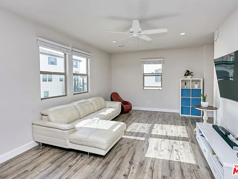 9831 Alburtis Ave #37 — Photo 12