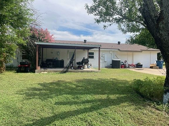 4th image of 130 Castleman Cir
