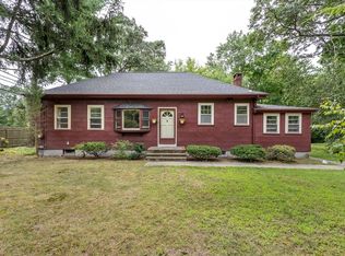 2 Hitching Post Dr, Walpole, MA 02081