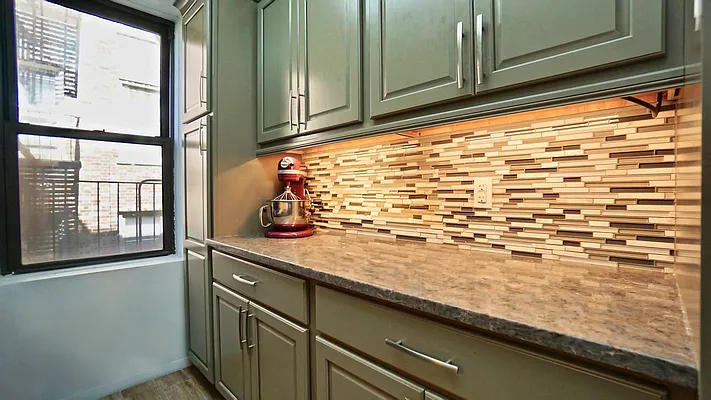 Rented by Winzone Realty Inc | media 5