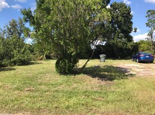 2701 Elmwood St, Fort Myers, FL 33901