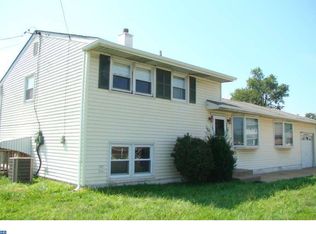 2965 Windsor Dr, Bensalem, PA