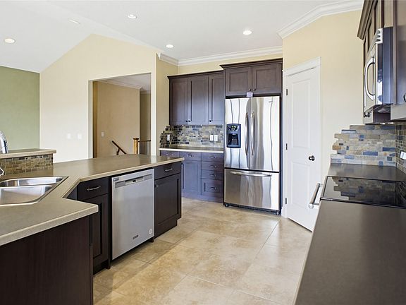 5th image of 1708 Ironwood Dr