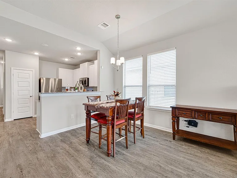 8006 Barret Travis Ct — Photo 15