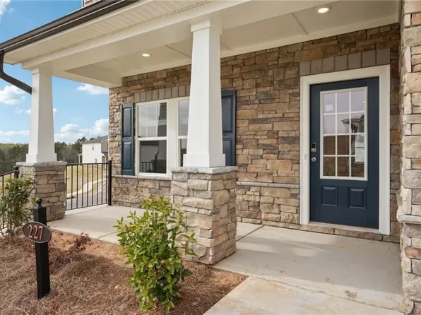 414 Mulberry Creek Ct, Pendergrass, GA 30567