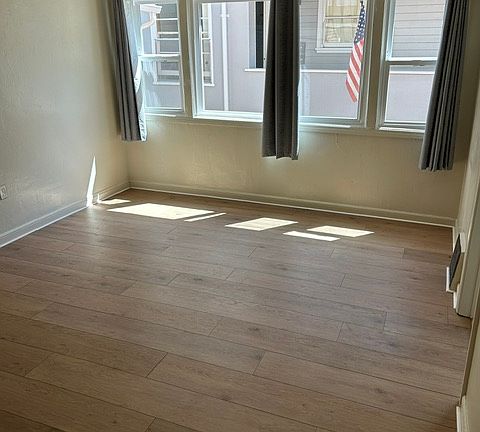 2nd image of 4107 Beresford St #1