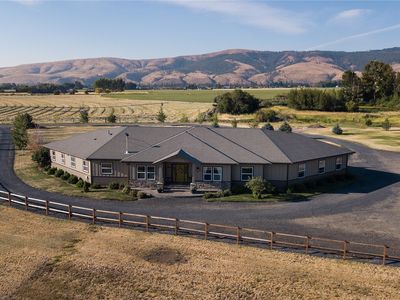 631 Radiant View Drive, Ellensburg, WA, 98926