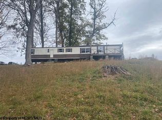 Rocky Ln, Volga, WV 26238