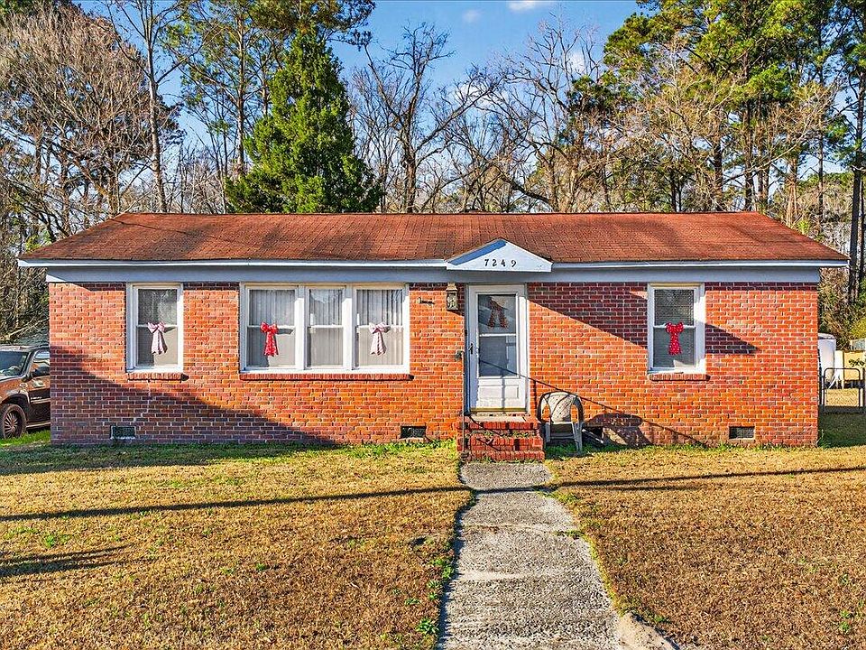 1st image of 7249 Tanglewood Dr