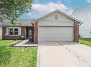 1375 Egret Ln, Greenwood, IN 46143
