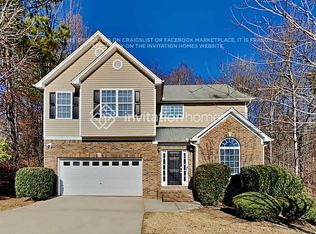 576 Dunagan Forest Ln, Lawrenceville, GA 30045