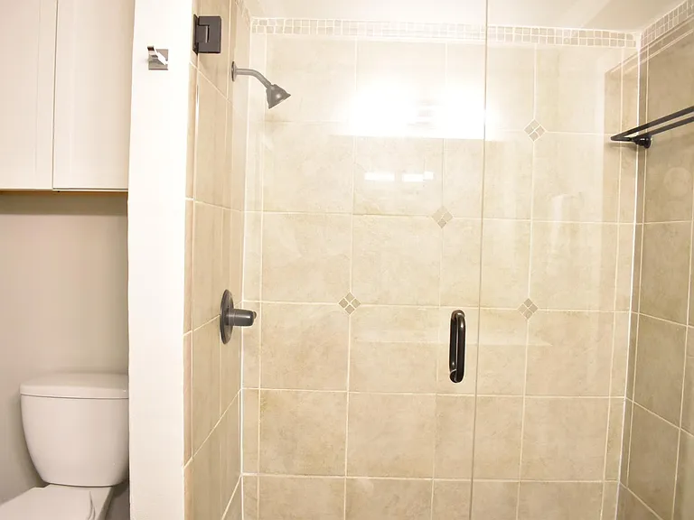 1045 Shook Ave #126F — Photo 27