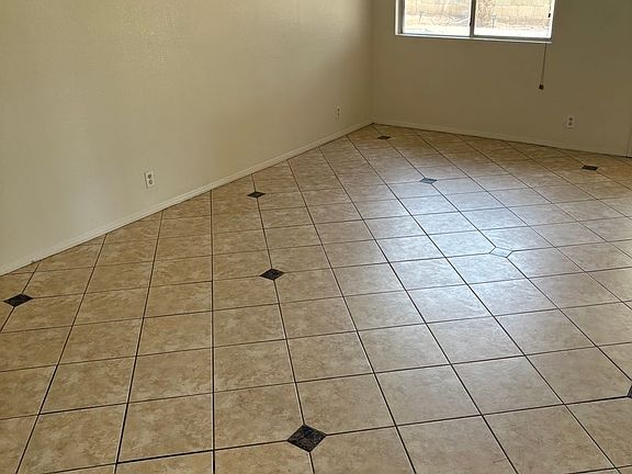 3rd image of 3920 W Saragosa St