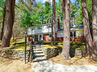 11 Wood Dale Dr, Ballston Lake, NY 12019