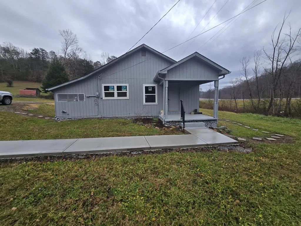 106 County Road 181 — Photo 2