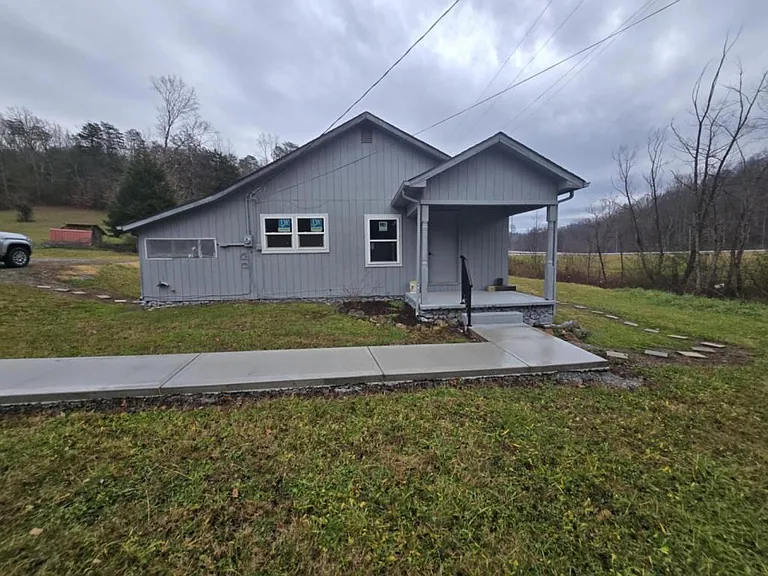 106 County Road 181 — Photo 2