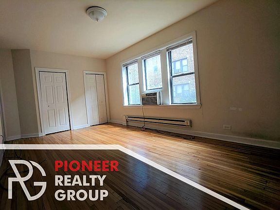 4th image of 3726 N Pine Grove Ave #Onee