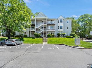 715 Juniper Way, Mahwah, NJ 07430