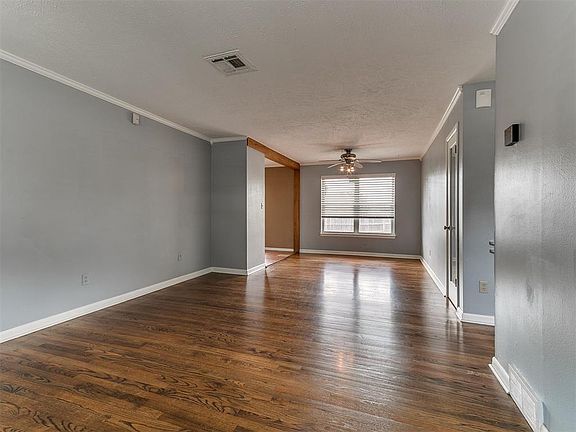 5th image of 10412 Greystone Ave